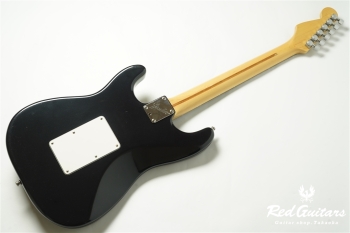 Stratocaster Plus Deluxe - Mystic Black